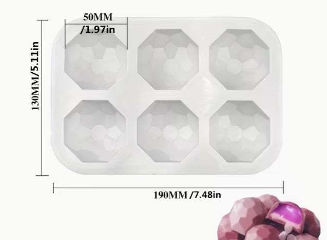Geometric dome mould